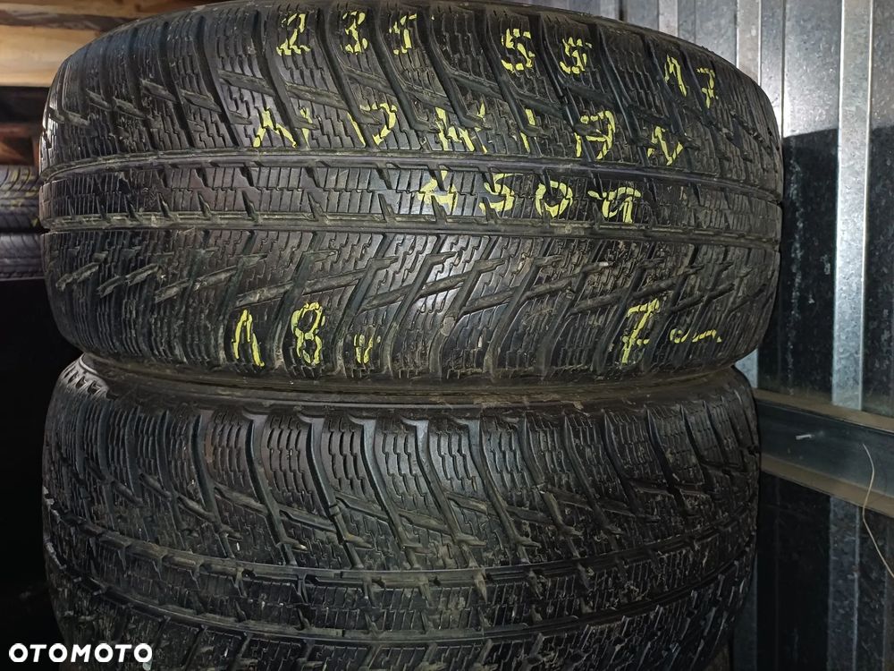 235/55/17 Nokian - 1