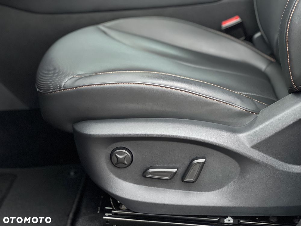 MG HS 1.5 T-GDI Exclusive DCT - 32