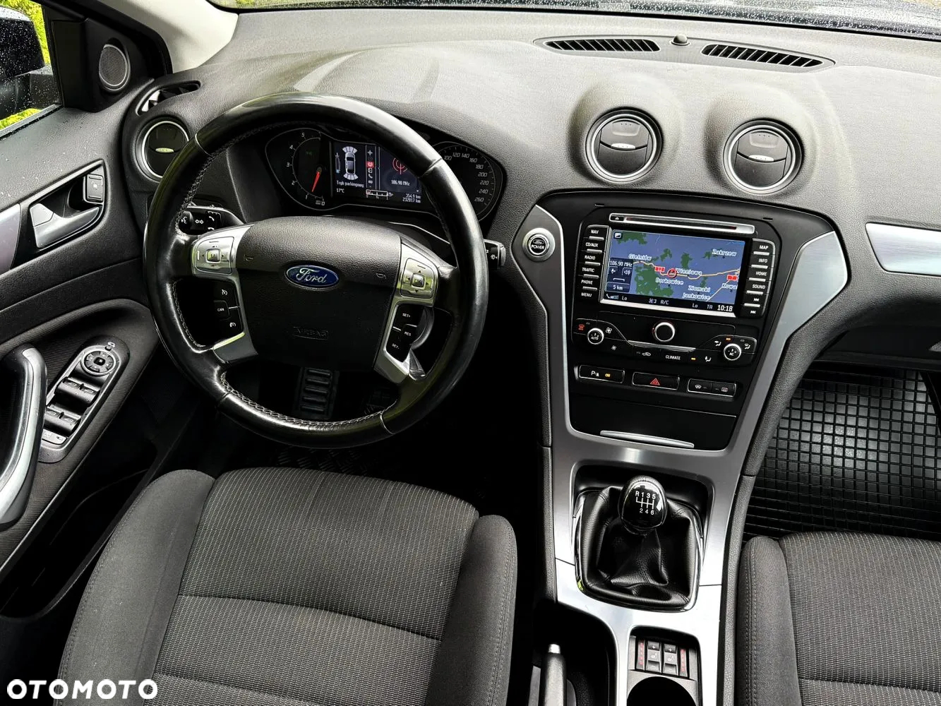 Ford Mondeo - 27