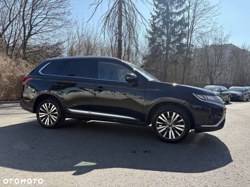 Mitsubishi Outlander 2.0 Intense + SDA 4WD CVT - 30