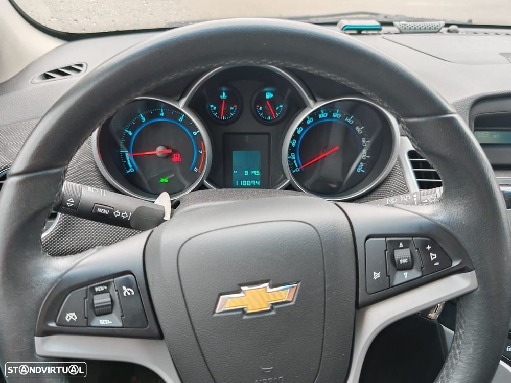 Chevrolet Cruze 1.6 LT - 3