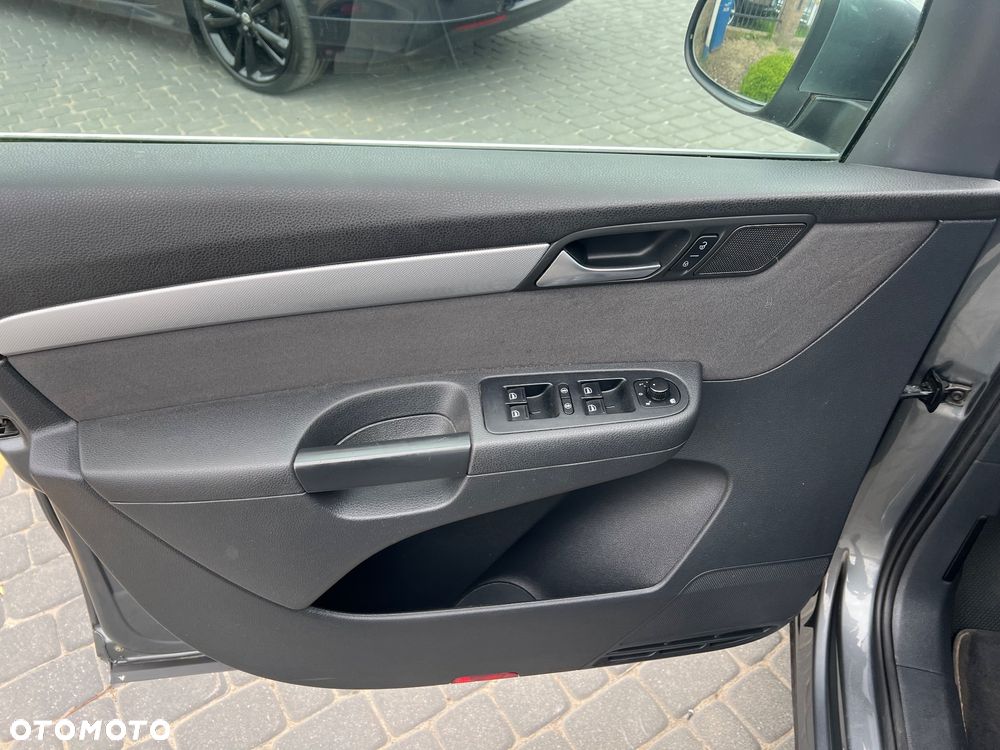 Volkswagen Sharan 2.0 TDI Comfortline - 15