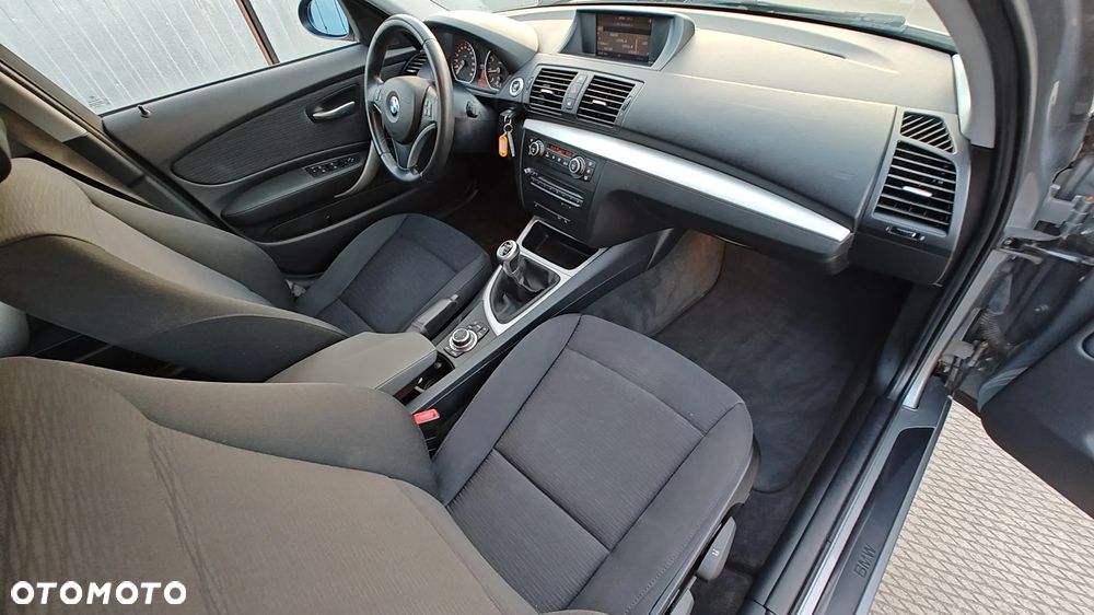 BMW Seria 1 - 17