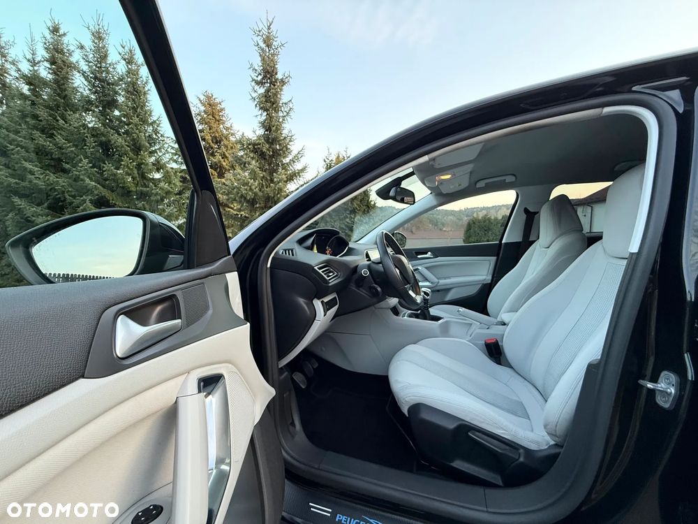 Peugeot 308 - 15
