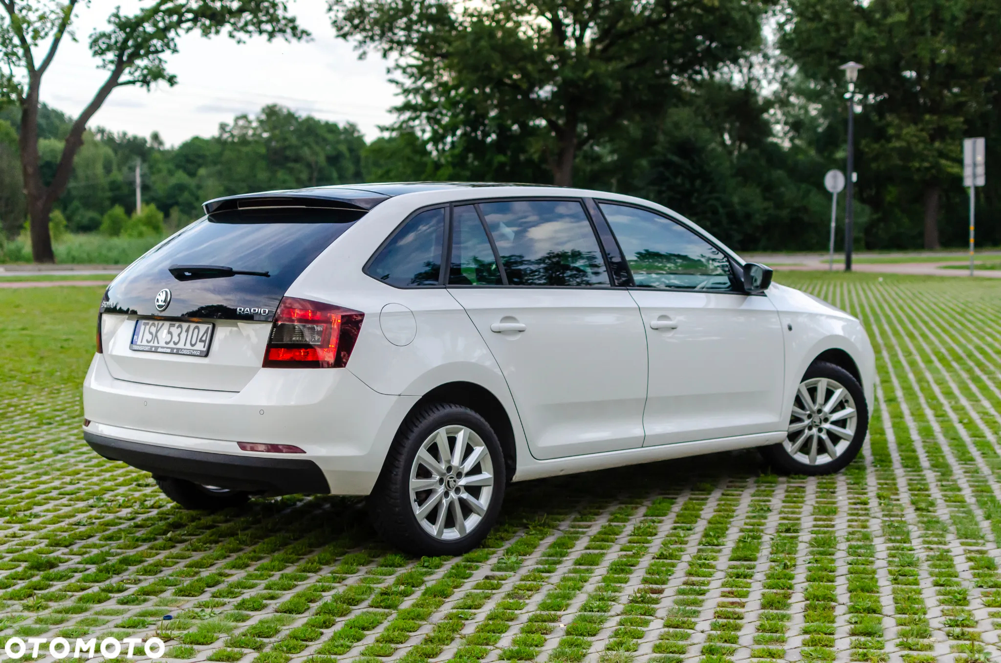 Skoda RAPID Spb 1.6 TDI DPF Ambition - 10