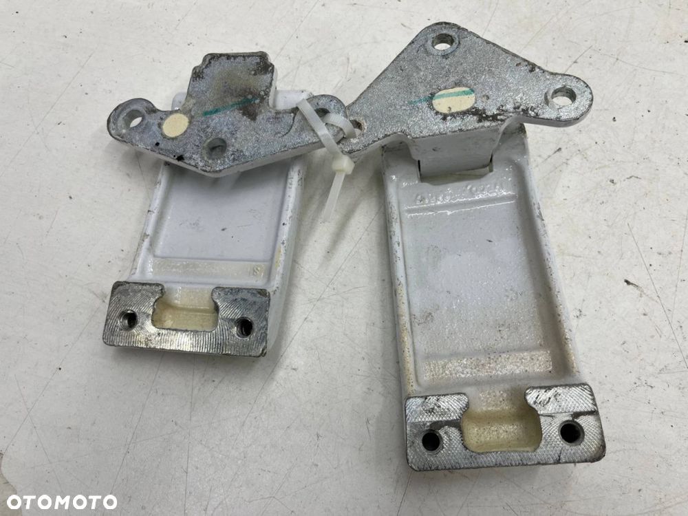 Zawias drzwi Iveco Daily 4 IV 14r.- zawiasy 180 stopni lewych prawych tylnych drzwi bagażnika - 16