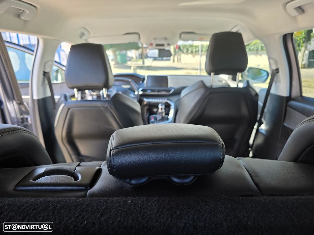 Peugeot 3008 1.2 PureTech Allure Pack - 23