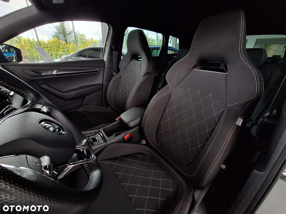 Skoda Karoq 1.5 TSI ACT Sportline DSG - 22