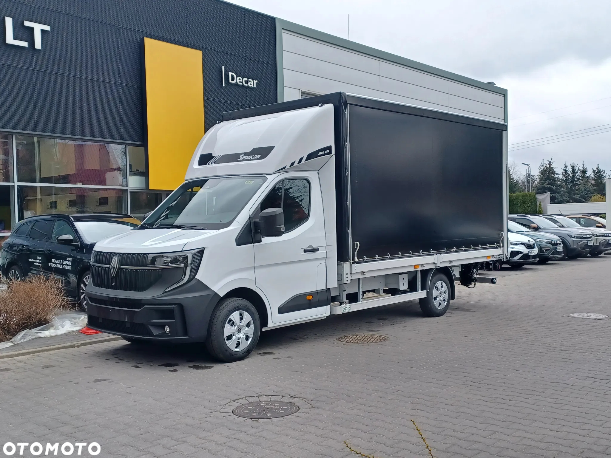 Renault Master skrzynia z windą - 4