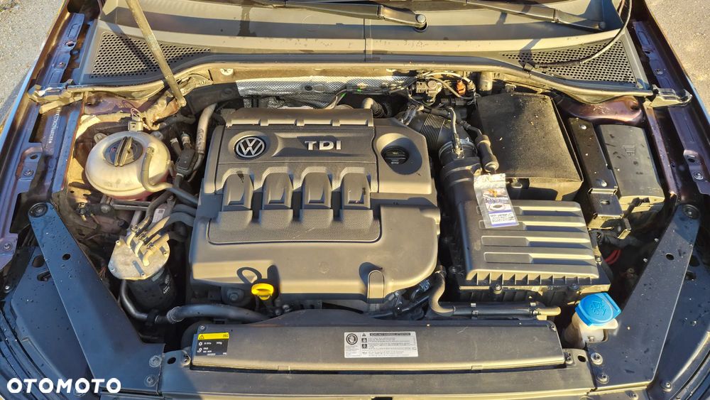 Volkswagen Passat 2.0 TDI BMT Highline - 17