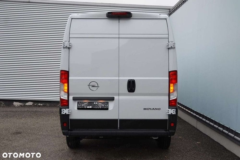 Opel Movano Heavy L3H2 EAT8 2.2 180KM - 4