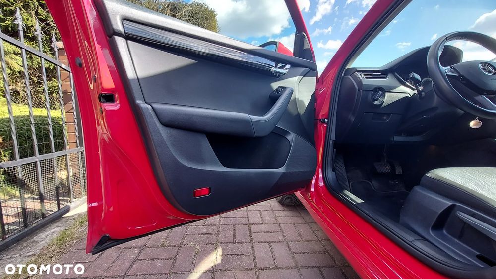 Skoda Octavia 2.0 TDI Style DSG - 16