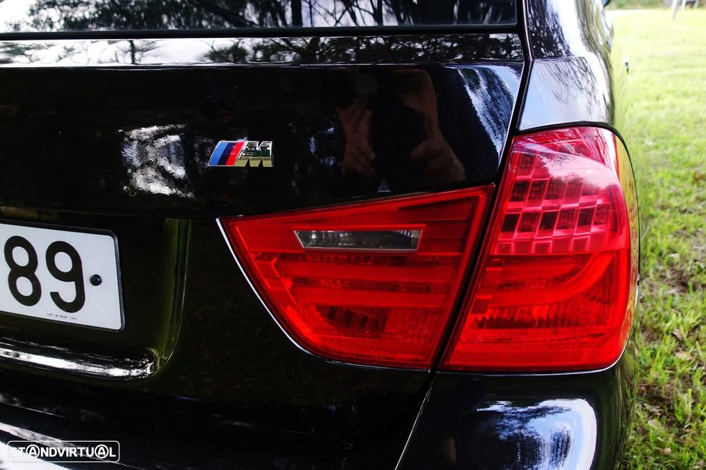 BMW 320 d Sport - 11