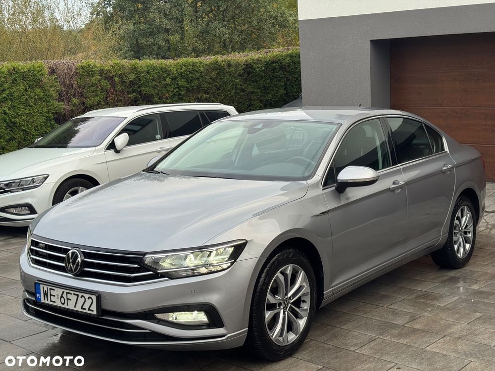 Volkswagen Passat 1.5 TSI EVO Business - 1