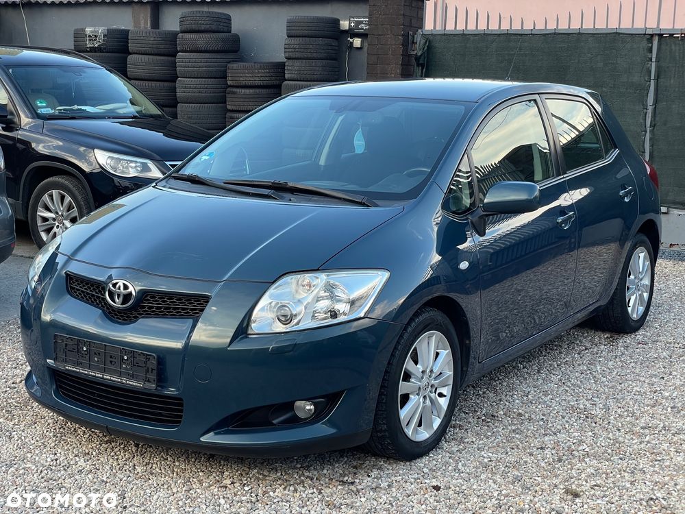 Toyota Auris 2.0 D-4D - 1