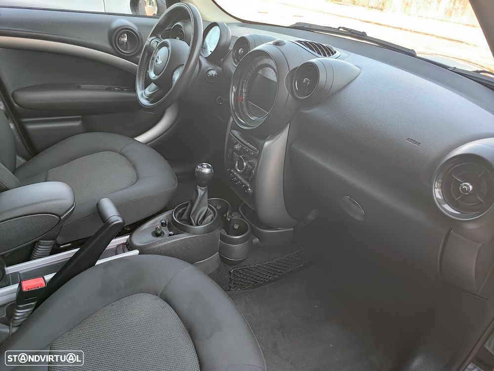 MINI Countryman Cooper D - 13