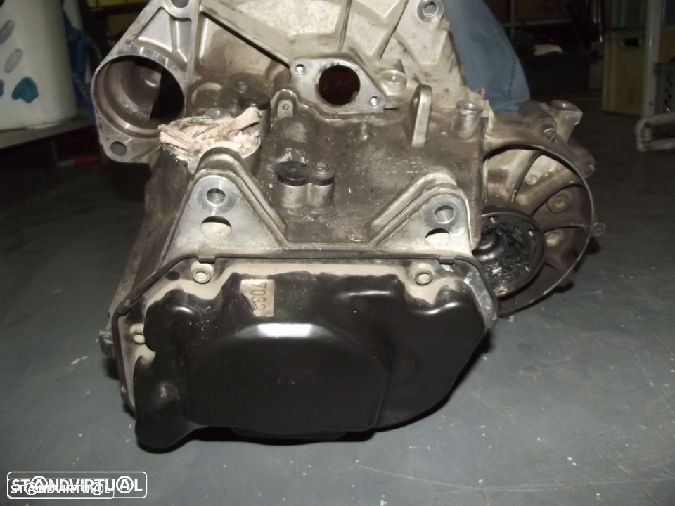 vw polo 1200/seat ou skoda - 2