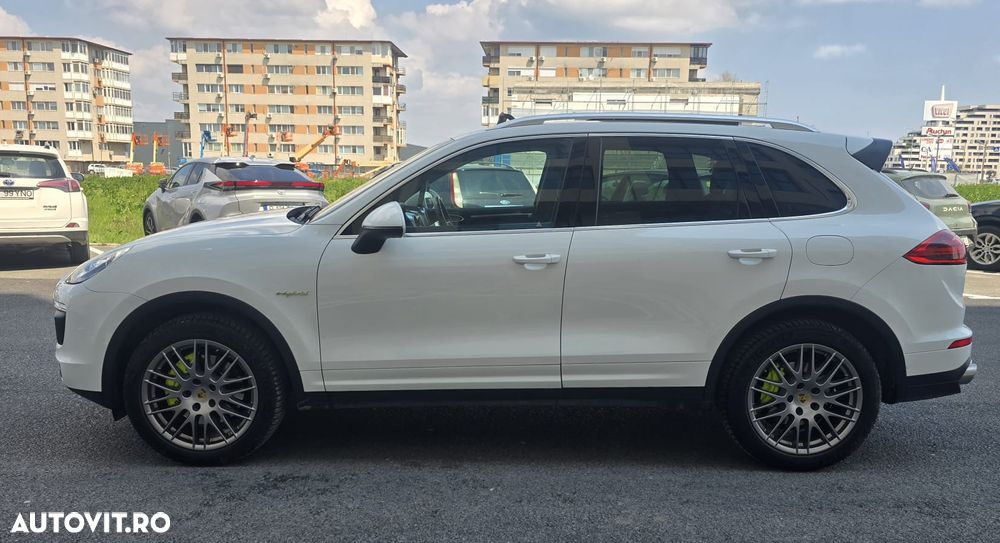 Porsche Cayenne - 14