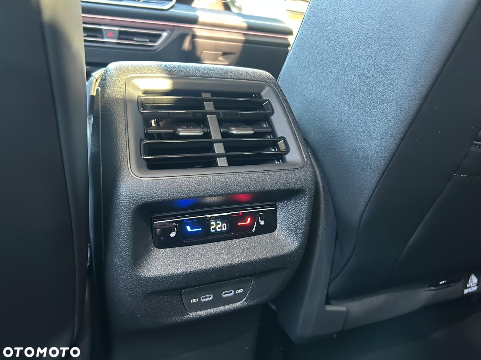 Volkswagen Tiguan - 17