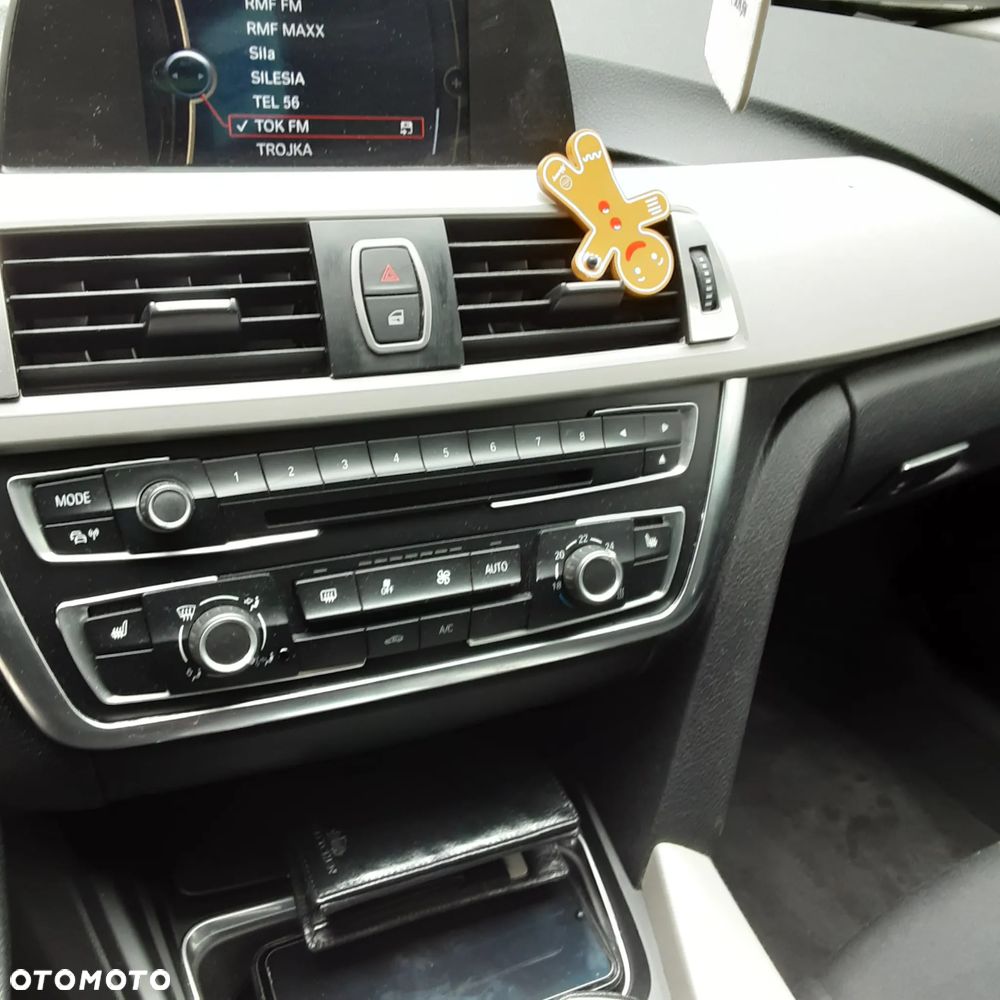 BMW Seria 3 - 16