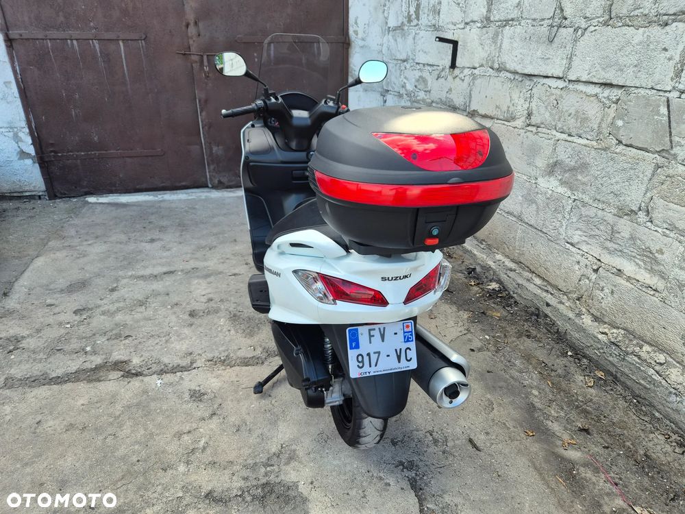 Suzuki Burgman - 4