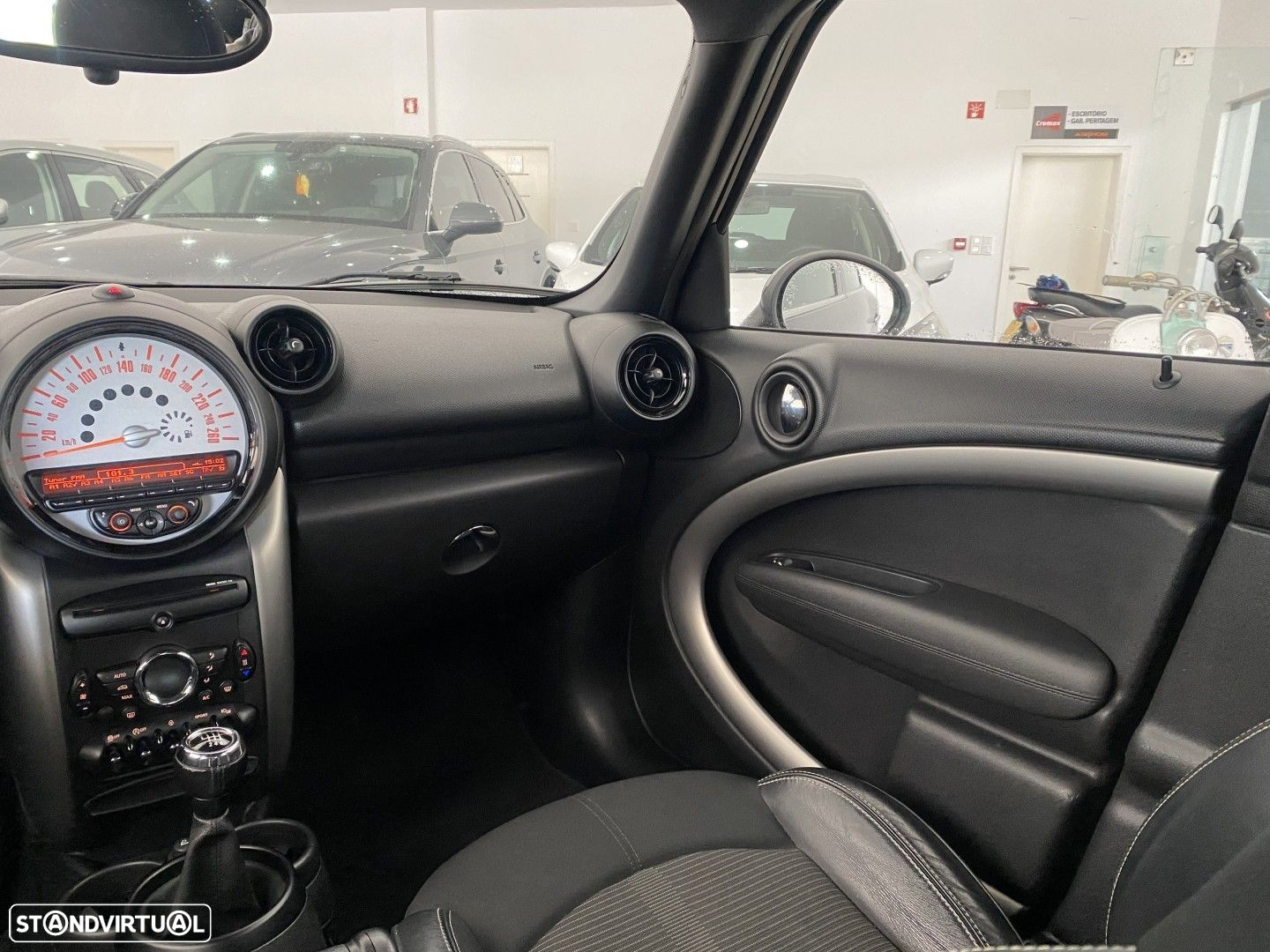 MINI Countryman Cooper D - 21
