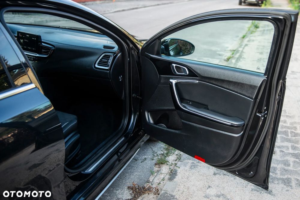 Kia ProCeed 1.4 T-GDI GT Line DCT - 33