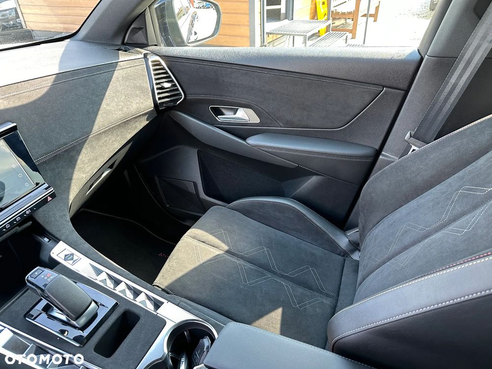 DS Automobiles DS 7 Crossback - 17