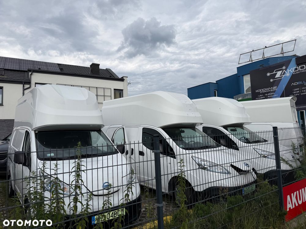 Nissan nv200 - 1
