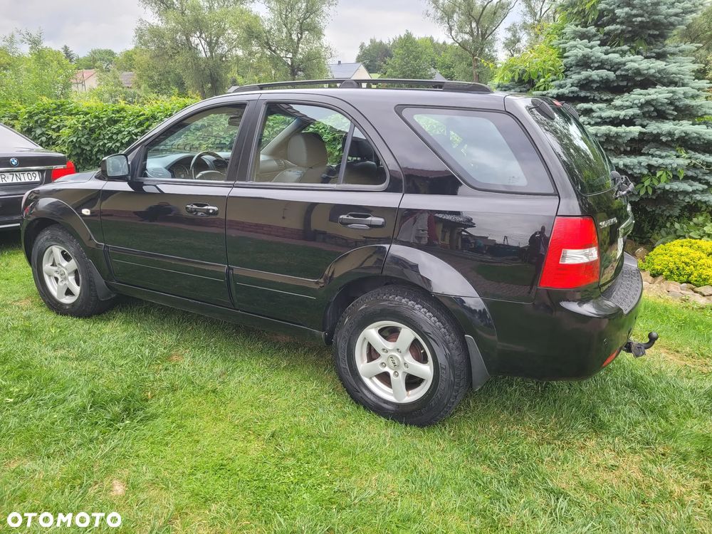 Kia Sorento 2.5 CRDi VGT DPF LX - 3