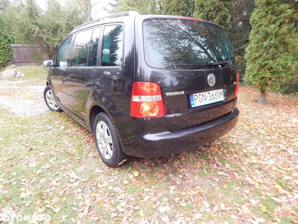 Volkswagen Touran 2.0 TDI Highline - 10