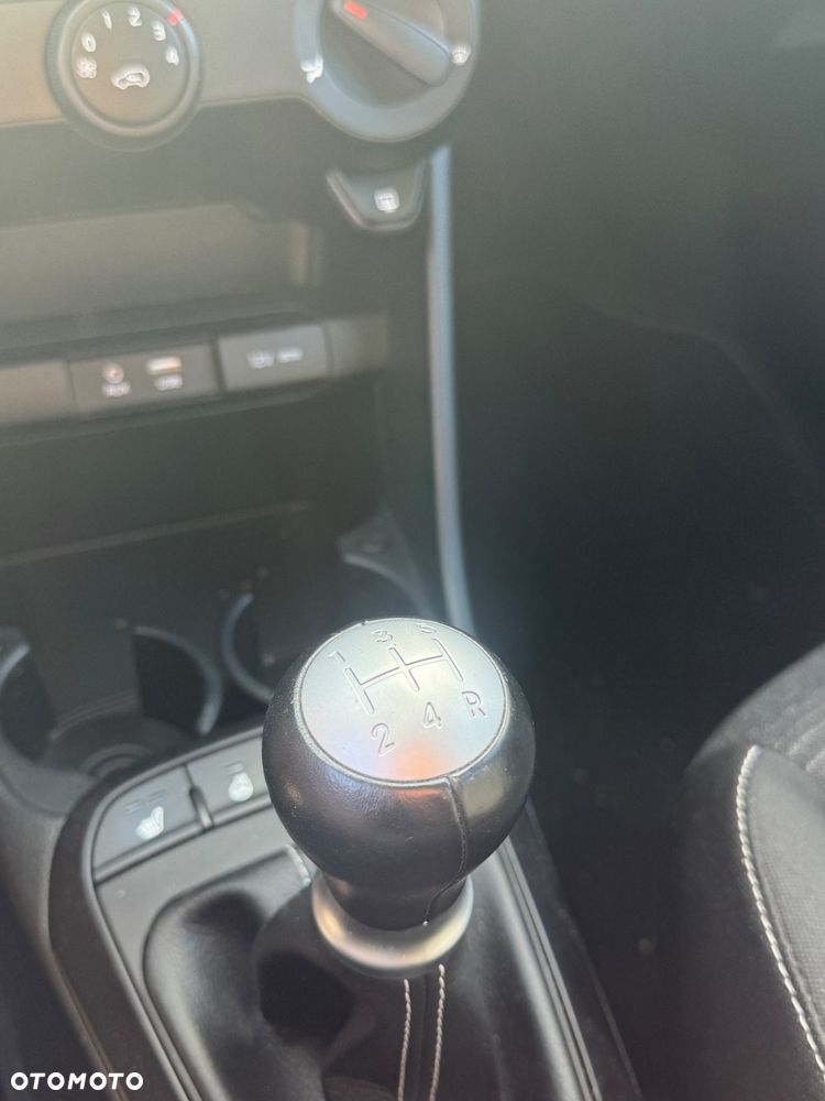 Kia Picanto 1.0 L - 19
