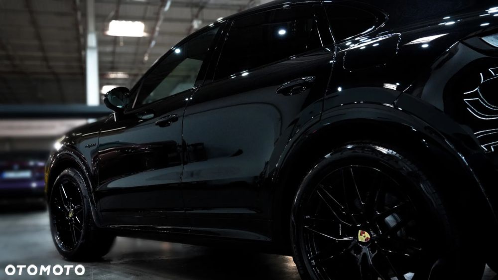 Porsche Cayenne - 15
