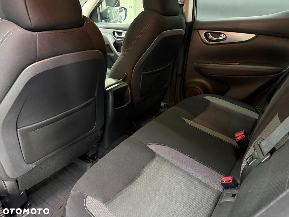 Nissan Qashqai 1.5 dCi N-CONNECTA - 24