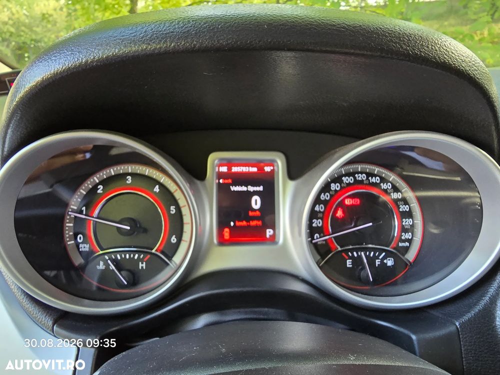 Fiat Freemont 2.0 Mjet AT AWD - 10
