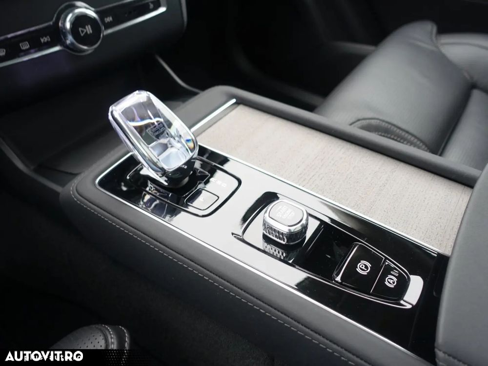 Volvo XC 90 T8 AWD Ultra Dark - 10