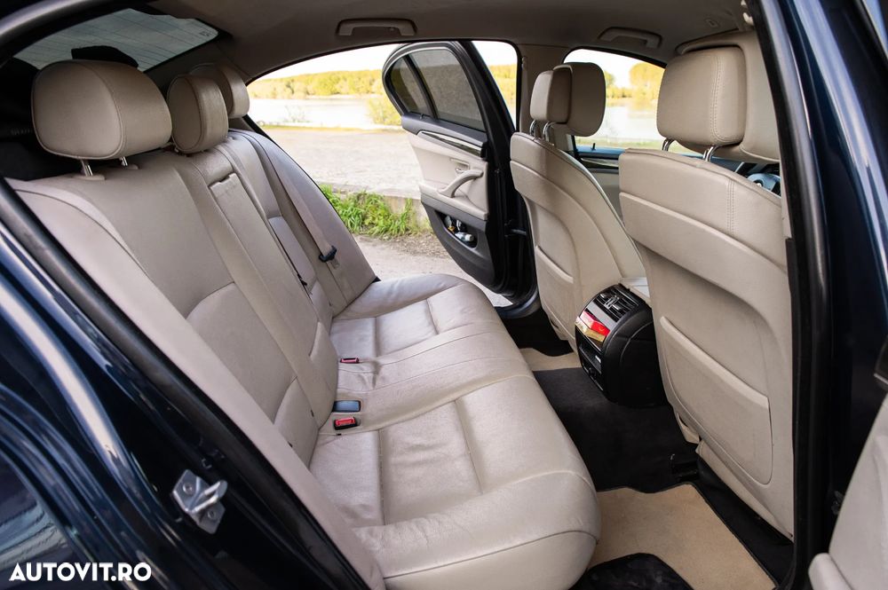 BMW Seria 5 520d Aut. - 19