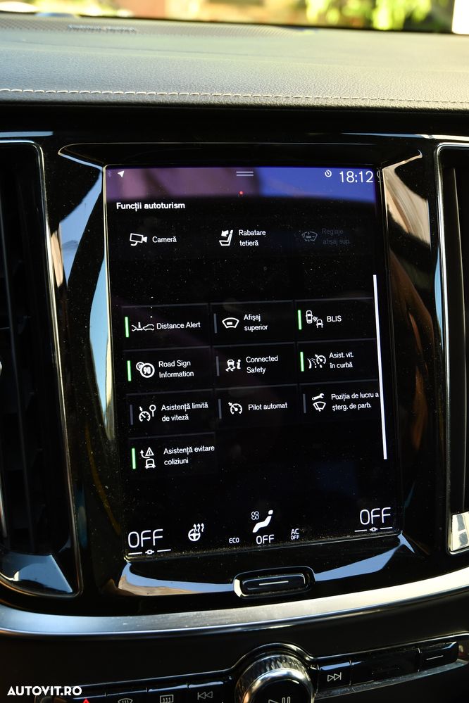 Volvo S60 T8 Recharge AWD Polestar Engineered - 17