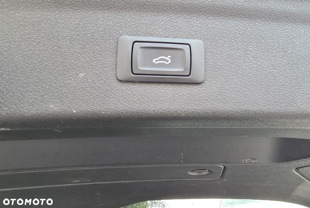 Audi Q3 2.0 TDI Design - 10