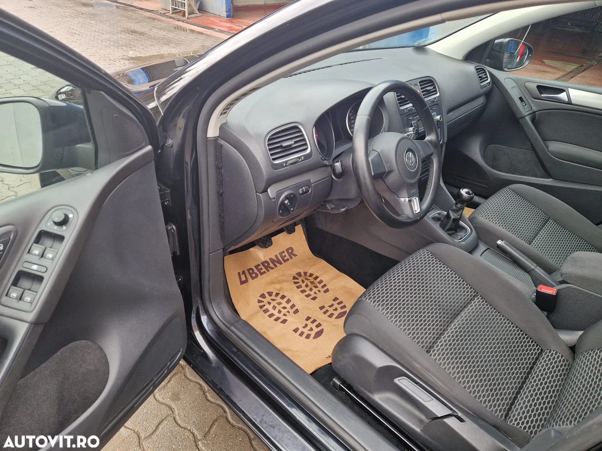 Volkswagen Golf 1.4 Comfortline - 2