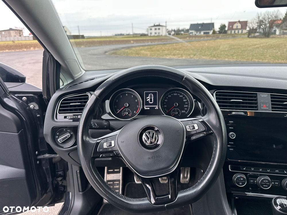 Volkswagen Golf 1.0 TSI Sound - 12