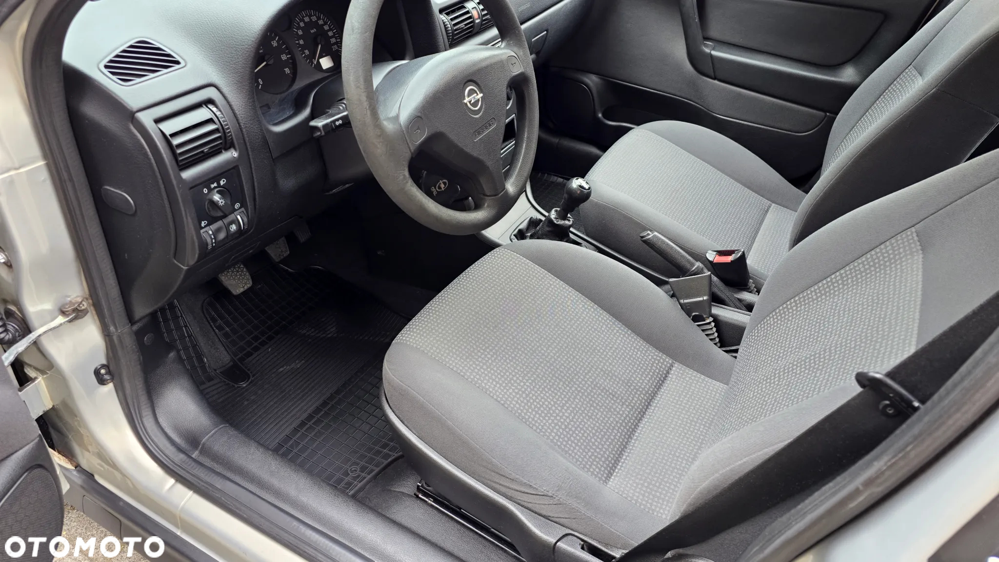 Opel Astra III 1.4 Enjoy - 12
