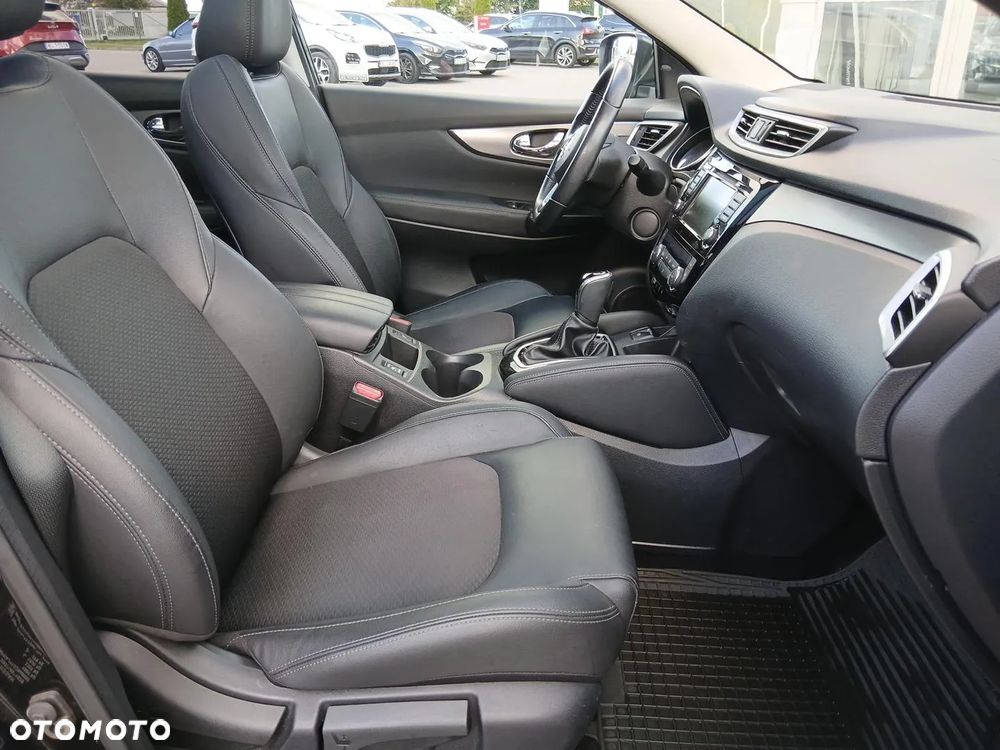 Nissan Qashqai 1.3 DIG-T Tekna DCT - 32