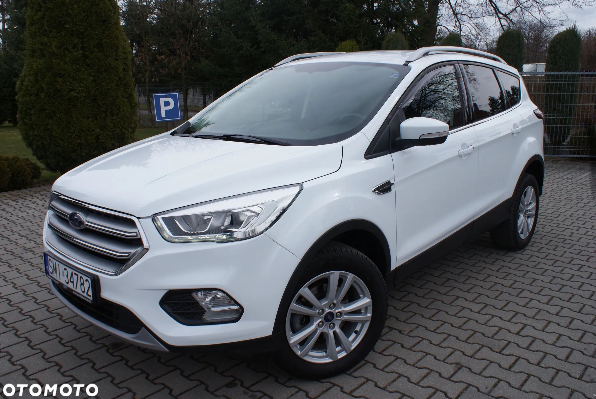 Ford Kuga - 1
