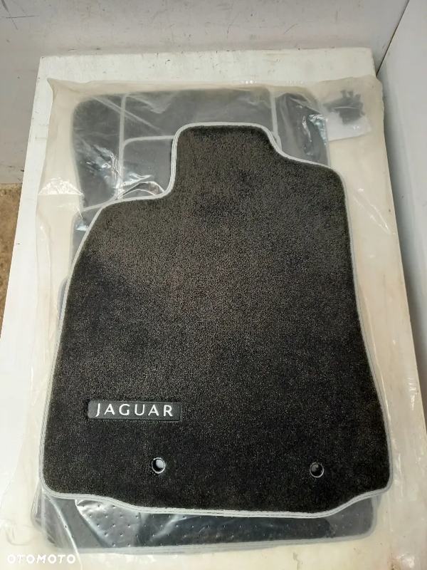 Jaguar XJ X351 351 AW93 BW9M LWB Long dywanik wykladziny dywaniki NOWE OEM