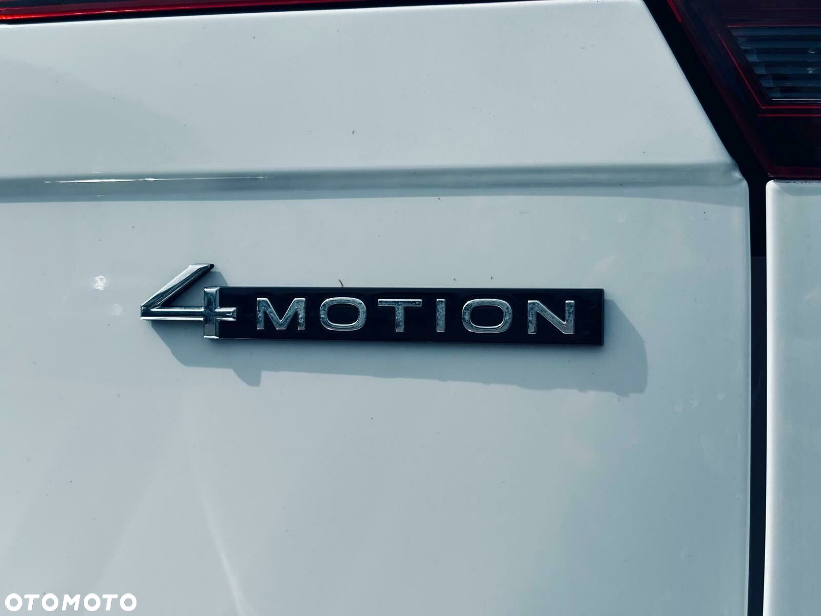 Volkswagen Tiguan 2.0 TDI SCR 4Mot Elegance DSG - 11