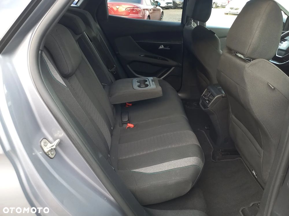 Peugeot 3008 BlueHDi 130 Stop & Start Active Business-Paket - 24