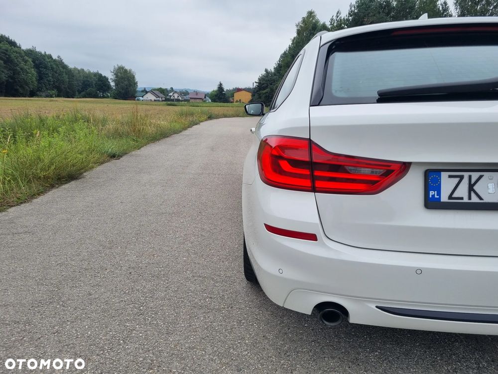 BMW Seria 5 525d Sport Line sport - 9