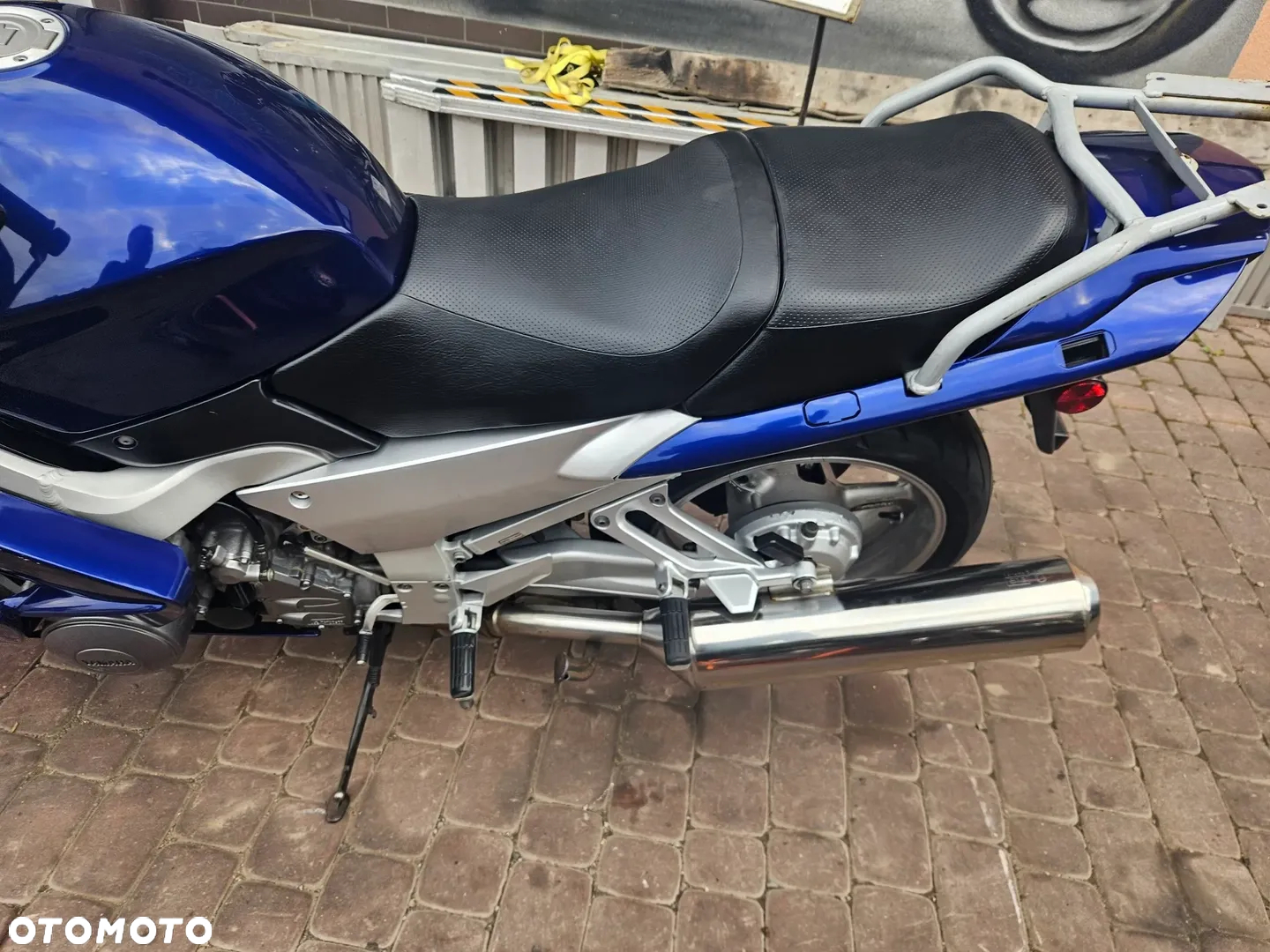 Yamaha FJR - 16