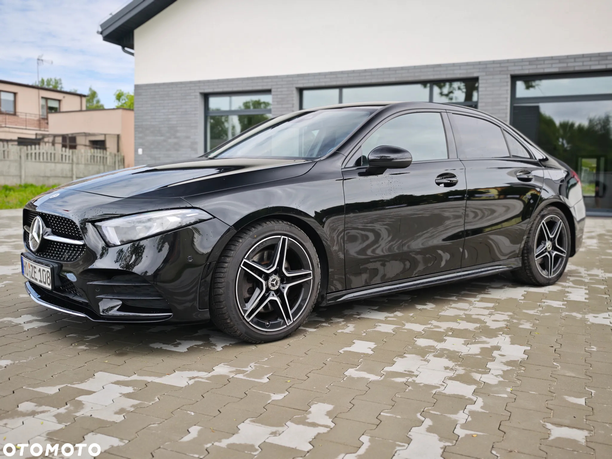 Mercedes-Benz Klasa A 250 7G-DCT AMG Line - 7
